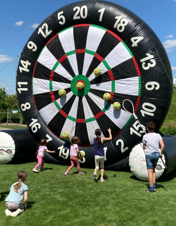 Footdarts